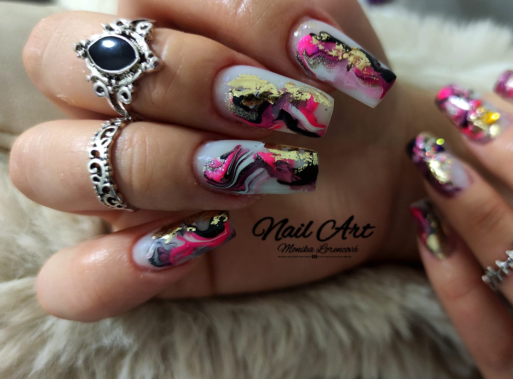 custom nail art Růžové ikona
